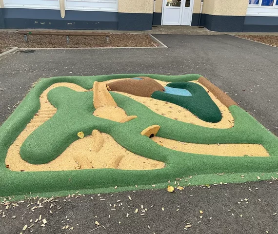 Nouveau circuit de billes dans la cour, École Saint Germain